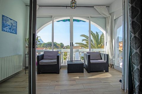 Villa en venta en Calpe, Alicante, España 7 dormitorios, 200 m2 No. 58650 - foto 5