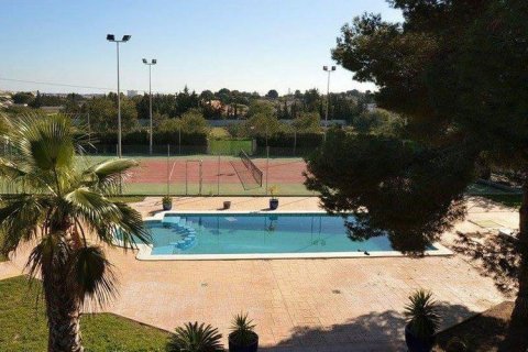 Villa en venta en Torrevieja, Alicante, España 10 dormitorios, 550 m2 No. 58544 - foto 2