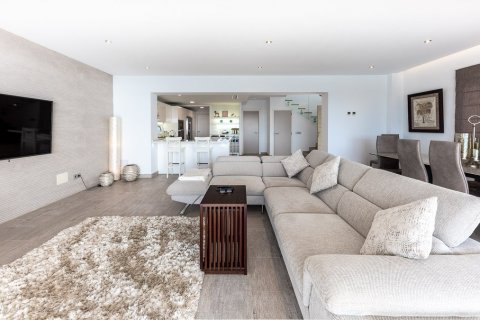 Villa en venta en Costa D'en Blanes, Mallorca, España 4 dormitorios, 240 m2 No. 59588 - foto 2