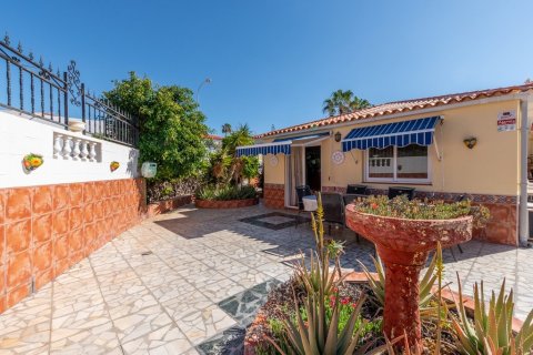 Villa en venta en Santa Cruz de Tenerife, Tenerife, España 3 dormitorios, 81 m2 No. 58643 - foto 2