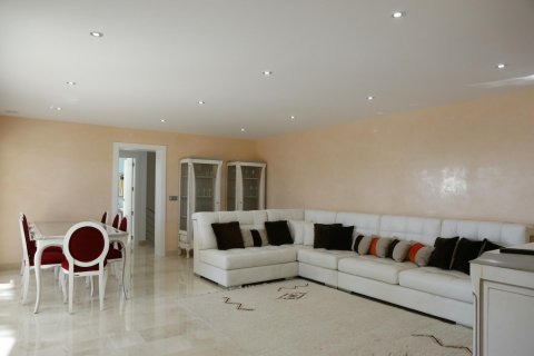 Villa en venta en Benissa, Alicante, España 4 dormitorios, 464 m2 No. 58858 - foto 6