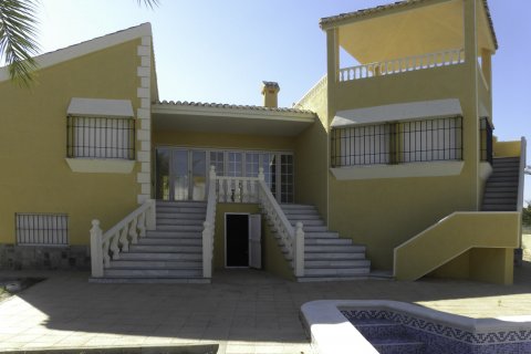 Villa en venta en La Manga del Mar Menor, Murcia, España 3 dormitorios, 372 m2 No. 59090 - foto 4