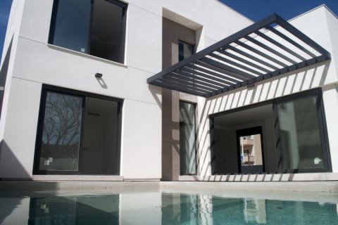 Villa en venta en La Marina, Alicante, España 4 dormitorios, 185 m2 No. 58979 - foto 7