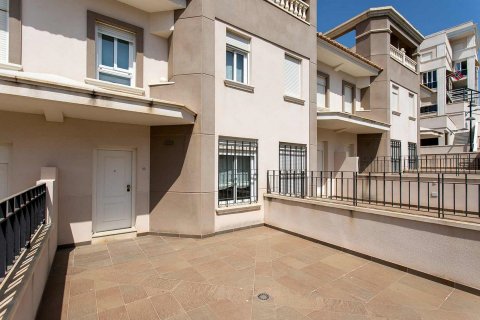 Bungalow en venta en Santa Pola, Alicante, España 2 dormitorios, 73 m2 No. 58091 - foto 1