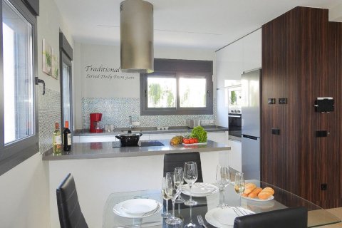 Villa en venta en Villamartin, Alicante, España 3 dormitorios, 117 m2 No. 58760 - foto 4