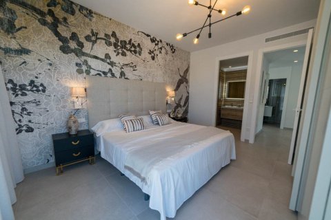 Villa en venta en Torrevieja, Alicante, España 5 dormitorios, 173 m2 No. 59400 - foto 9