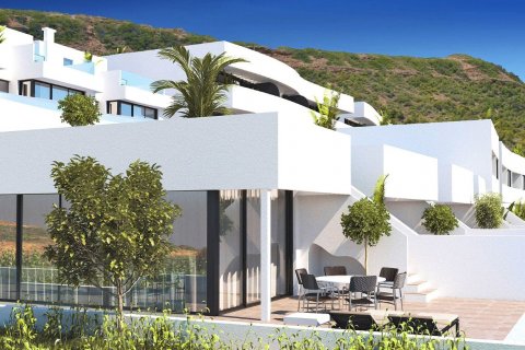 Villa en venta en Guardamar del Segura, Alicante, España 4 dormitorios, 188 m2 No. 58249 - foto 1