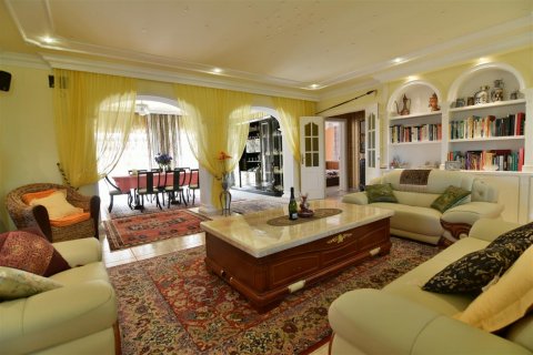 Villa en venta en Calpe, Alicante, España 5 dormitorios, 460 m2 No. 58357 - foto 9