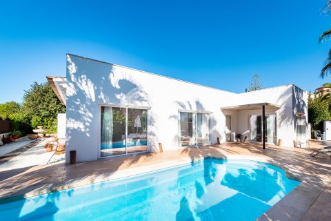 Villa en venta en Son Servera, Mallorca, España 3 dormitorios, 160 m2 No. 32915 - foto 1