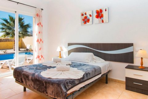 Villa en venta en Calpe, Alicante, España 4 dormitorios, 200 m2 No. 59328 - foto 9