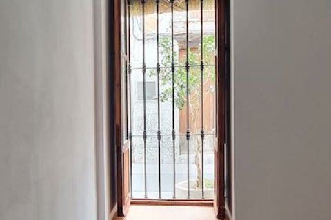 Сasa en venta en La Pobla de Vallbona, València, España 3 dormitorios, 250 m2 No. 60700 - foto 7