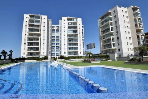 Apartamento en venta en La Mata, Alicante, España 2 dormitorios, 68 m2 No. 60287 - foto 1