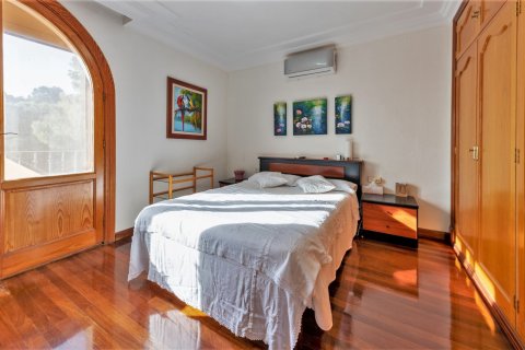 Villa en venta en Costa D'en Blanes, Mallorca, España 5 dormitorios, 461 m2 No. 60195 - foto 15