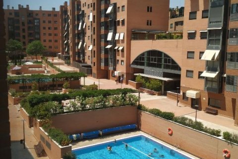 Apartamento en venta en Madrid, España 3 dormitorios, 120 m2 No. 60160 - foto 1