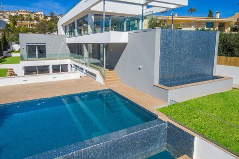 Villa en venta en Nova Santa Ponça, Mallorca, España 6 dormitorios, 777 m2 No. 60427 - foto 1