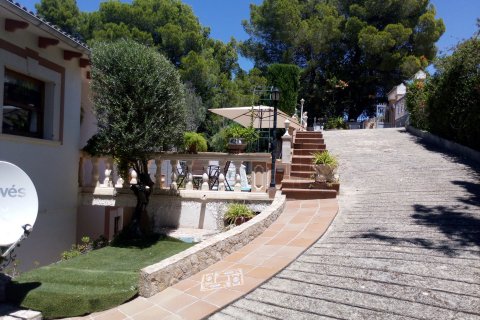 Villa en alquiler en Santa Ponsa, Mallorca, España 5 dormitorios, 410 m2 No. 59959 - foto 2