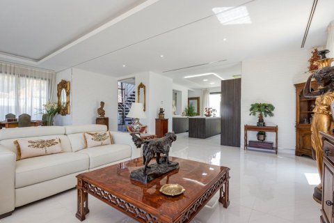 Villa en venta en Marbella, Málaga, España 5 dormitorios, 832.19 m2 No. 62354 - foto 8