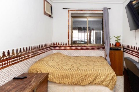 Casa adosada en venta en Sevilla, España 6 dormitorios, 165 m2 No. 62998 - foto 16