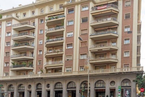Apartamento en venta en Sevilla, España 7 dormitorios, 308 m2 No. 61591 - foto 30