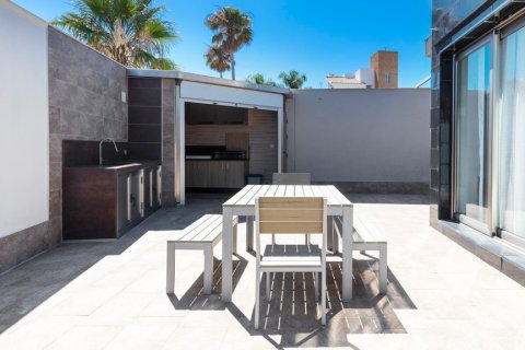 Villa en venta en Conil de la Frontera, Cádiz, España 6 dormitorios, 671.63 m2 No. 62355 - foto 9