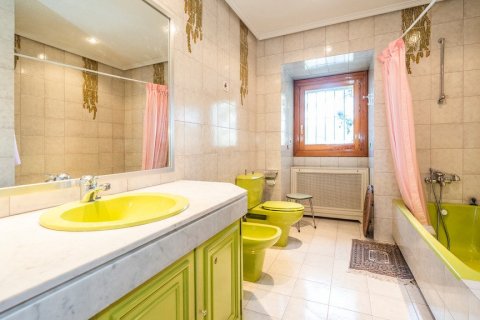 Villa en venta en Madrid, España 5 dormitorios, 890 m2 No. 62241 - foto 21