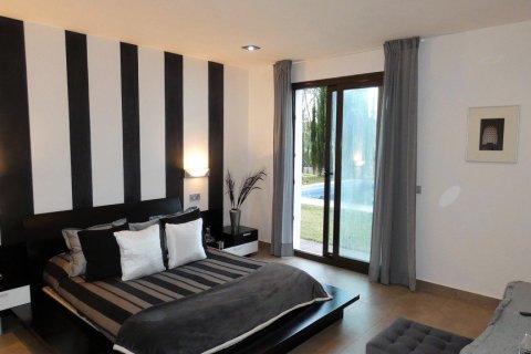 Villa en venta en Jerez de la Frontera, Cádiz, España 4 dormitorios, 343 m2 No. 3705 - foto 18
