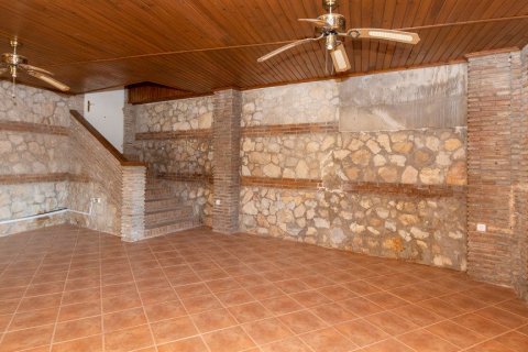 Villa en venta en Málaga, España 10 dormitorios, 1.3 m2 No. 62160 - foto 29