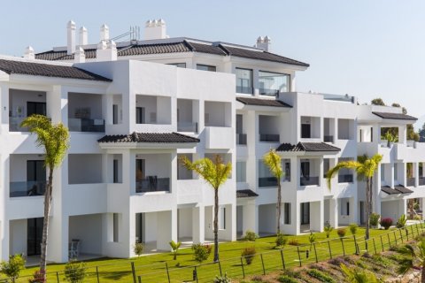 Apartamento en venta en Estepona, Málaga, España 4 dormitorios, 145.64 m2 No. 60861 - foto 7