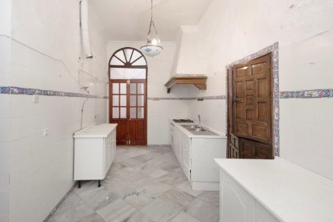 Villa en venta en Carmona, Sevilla, España 11 dormitorios, 1.05 m2 No. 62233 - foto 15