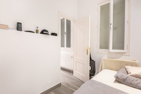 Apartamento en venta en Madrid, España 2 dormitorios, 50 m2 No. 1991 - foto 13