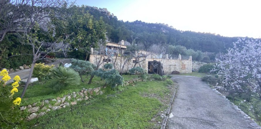 Finca en Banyalbufar, Mallorca, España 4 dormitorios, 290 m2 No. 32599