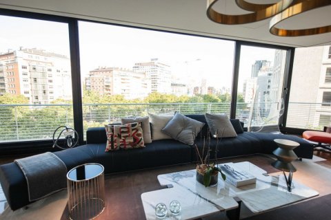 Apartamento en venta en Madrid, España 4 dormitorios, 398 m2 No. 60933 - foto 5