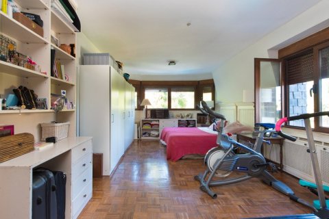 Villa en venta en Madrid, España 5 dormitorios, 392 m2 No. 62079 - foto 25