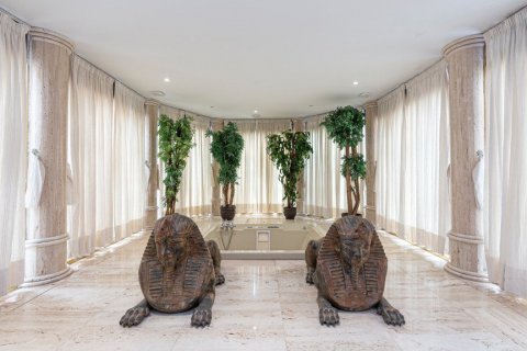 Villa en venta en Estepona, Málaga, España 6 dormitorios, 594.55 m2 No. 3615 - foto 12