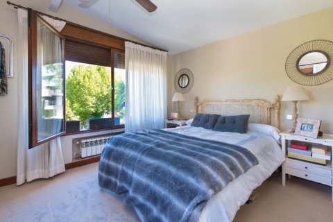 Villa en venta en Madrid, España 5 dormitorios, 392 m2 No. 62079 - foto 29