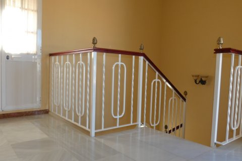Villa en venta en El Santiscal, Cádiz, España 5 dormitorios, 160 m2 No. 3406 - foto 17