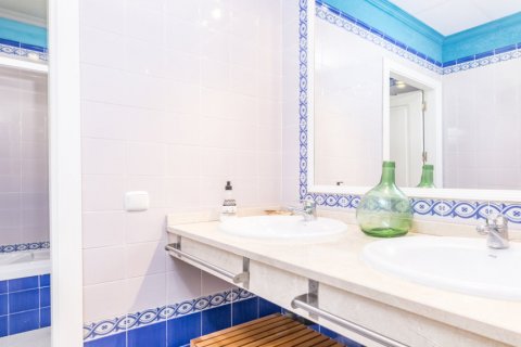 Apartamento en venta en Málaga, España 3 dormitorios, 114.58 m2 No. 61142 - foto 24