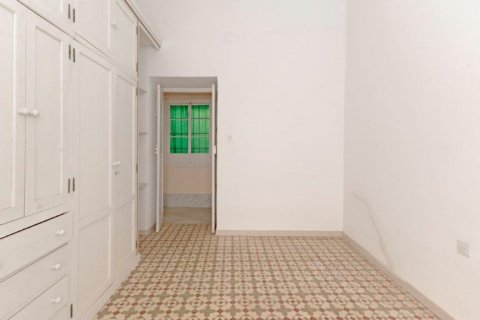 Villa en venta en Carmona, Sevilla, España 11 dormitorios, 1.05 m2 No. 62233 - foto 23