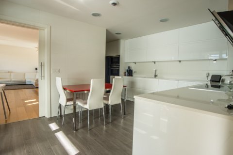 Apartamento en venta en Madrid, España 5 dormitorios, 235 m2 No. 3072 - foto 8