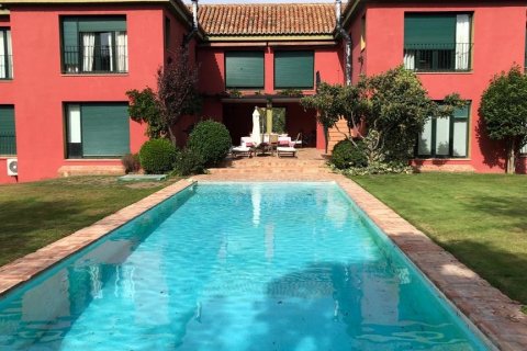 Villa en venta en Ciudalcampo, Madrid, España 8 dormitorios, 900 m2 No. 62266 - foto 1