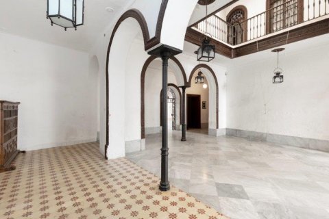 Villa en venta en Carmona, Sevilla, España 11 dormitorios, 1.05 m2 No. 62233 - foto 12