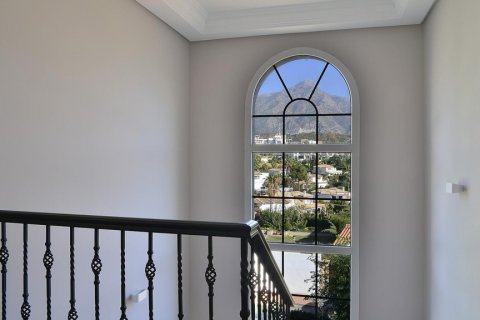 Villa en venta en Marbella, Málaga, España 4 dormitorios, 328.86 m2 No. 62353 - foto 6