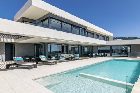 Villa en venta en San Roque, Cádiz, España 5 dormitorios, 720 m2 No. 62357 - foto 4