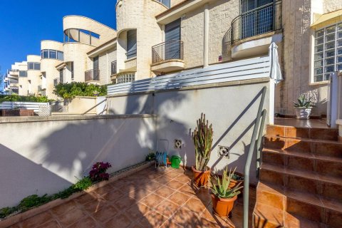 Casa adosada en venta en Cabo Roig, Alicante, España 4 dormitorios, 120 m2 No. 60776 - foto 6