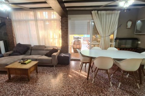 Villa en venta en València, España 6 dormitorios, 290 m2 No. 62846 - foto 17