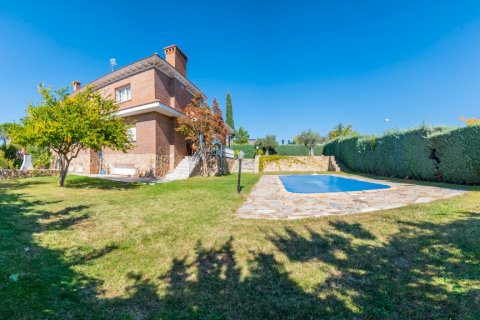 Villa en venta en Las Rozas de Madrid, Madrid, España 7 dormitorios, 405 m2 No. 62018 - foto 28