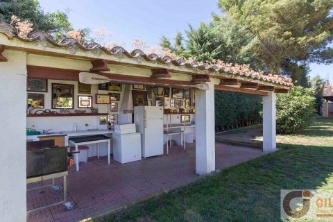 Villa en venta en Madrid, España 11 dormitorios, 685 m2 No. 3192 - foto 7