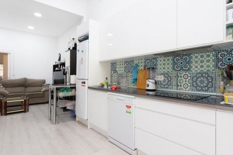 Apartamento en venta en Madrid, España 3 dormitorios, 153 m2 No. 61100 - foto 10