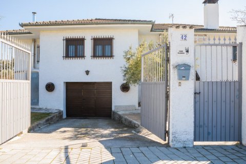 Villa en venta en El Escorial, Madrid, España 4 dormitorios, 435 m2 No. 62010 - foto 24