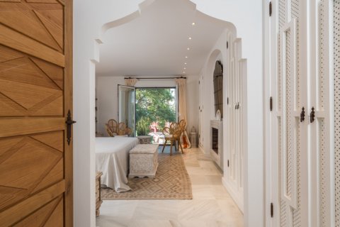 Casa adosada en venta en Marbella, Málaga, España 6 dormitorios, 167 m2 No. 61994 - foto 8